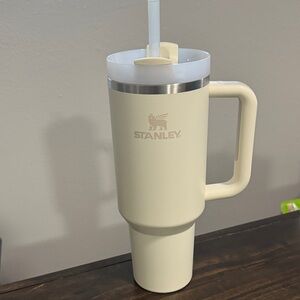 Stanley Cream Insulated 40 oz Tumbler